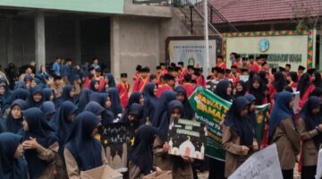 Tahrib sambil menggalang bantuan untuk Korban kebakaran Kampung Rejepudung